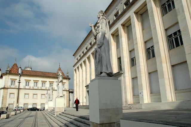 Uniwersytet