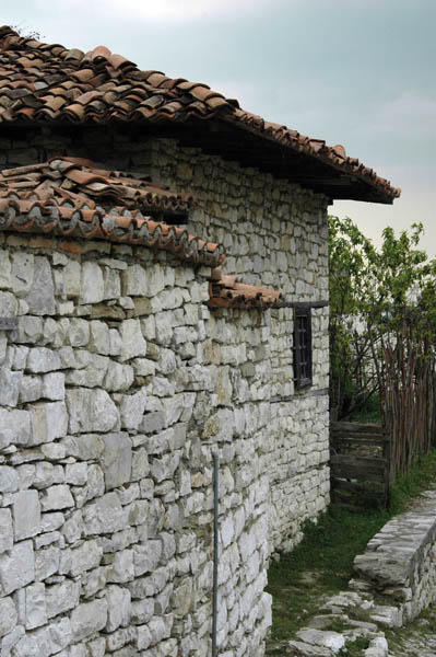 Berat (49)