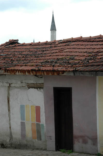 3   Skopje (33)