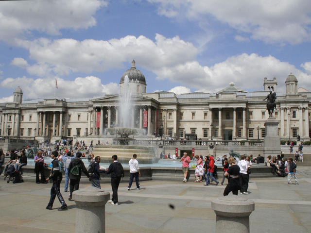 Trafalgar Sq