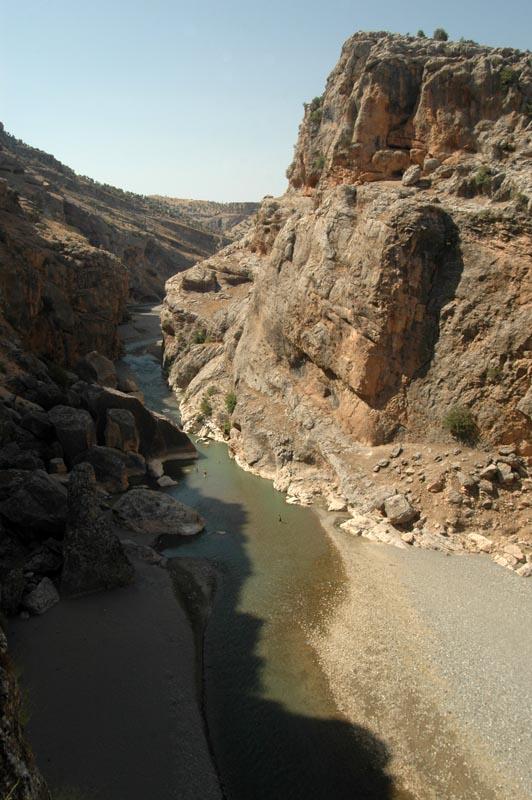 Droga na Nemrut   cendere (14)