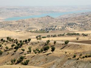 Droga na Nemrut   Karakus Tumulus (1)