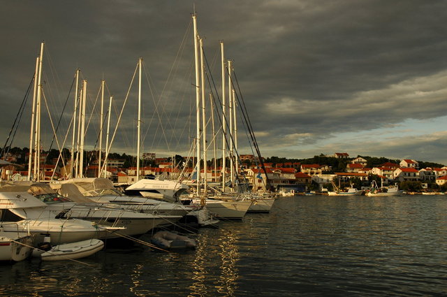 Jezera port