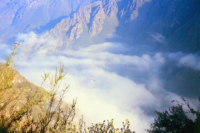 Peru,kanion colca w chmuach