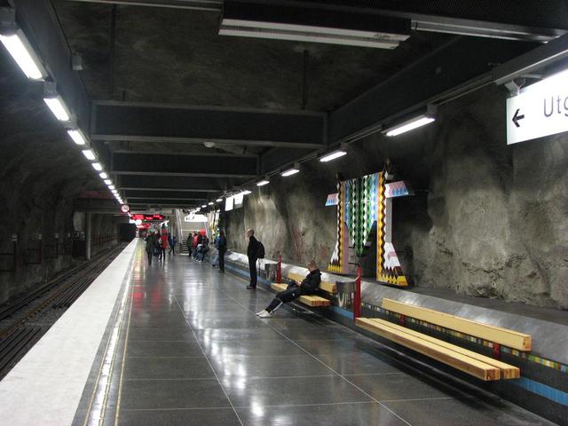 niebieska linia metra w Sztokholmie
