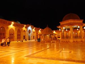 dziedziniec meczetu