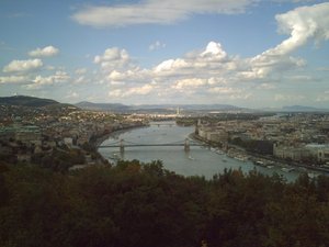 Budapeszt - widok z wzgórza Gellerta