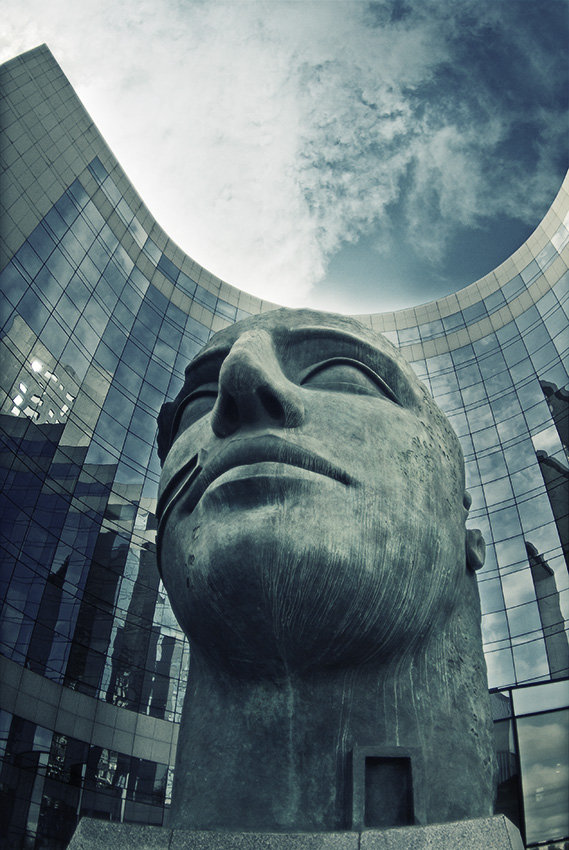 La Defense V