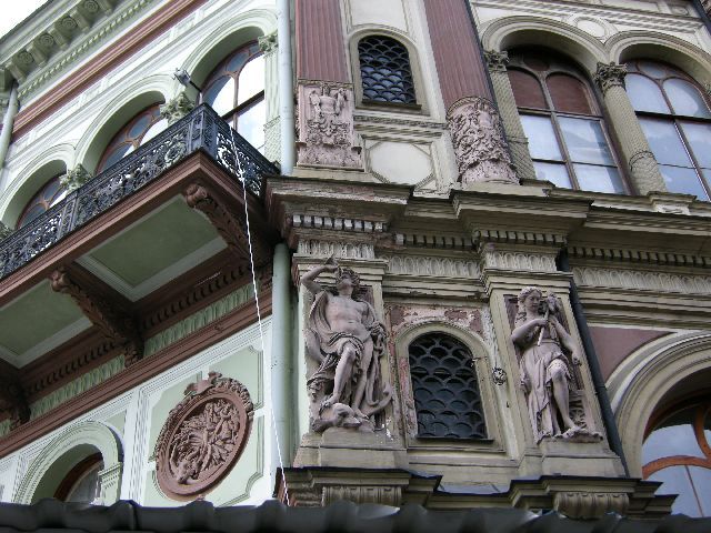 sensacyjna secesja