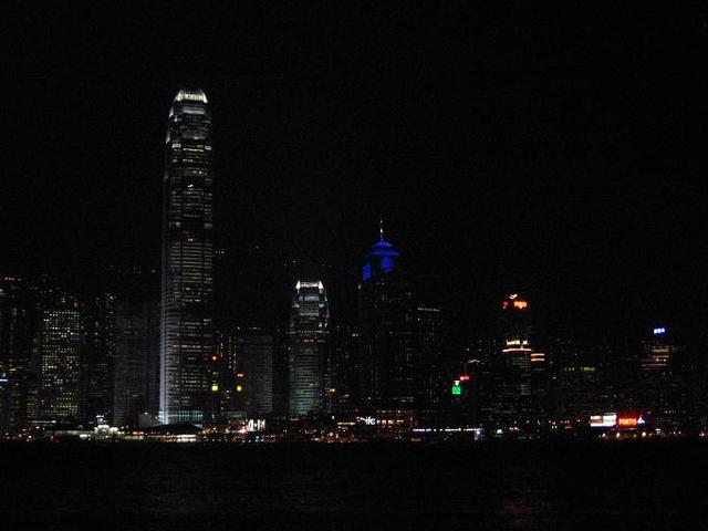Hong Kong nocą...