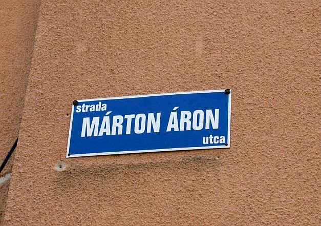 Tirgu Mures nazwa ulicy w dwóch językach
