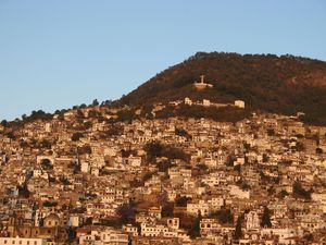 Słońce wschodzi nad Taxco