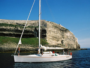 F1000033