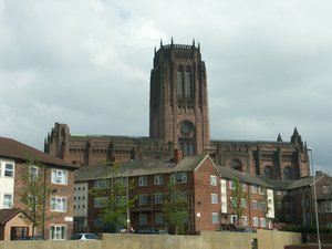 Liverpool Liverpool Cathedral - największa anglikańska, neogotycka katedra w Anglii