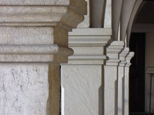 komumny