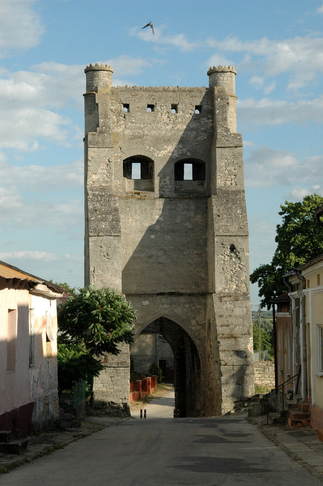 Szydłów   9  Brama Krakowska