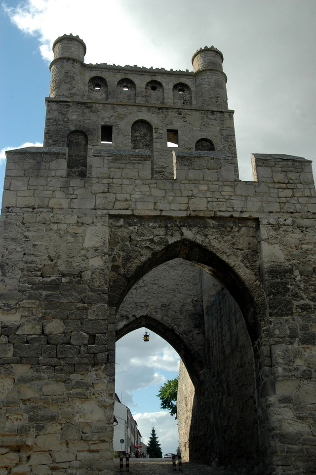 Szydłów 10  Brama Krakowska