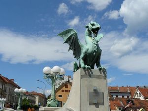 Zmajski Most