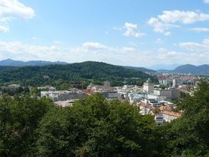 Ljubljański Hrad widok na miasto z wieży 