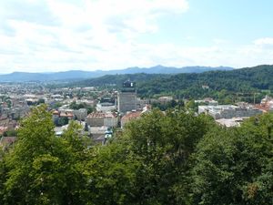 Ljubljański Hrad widok na miasto z wieży 