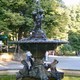 fontanna w centrum Rygi w parki