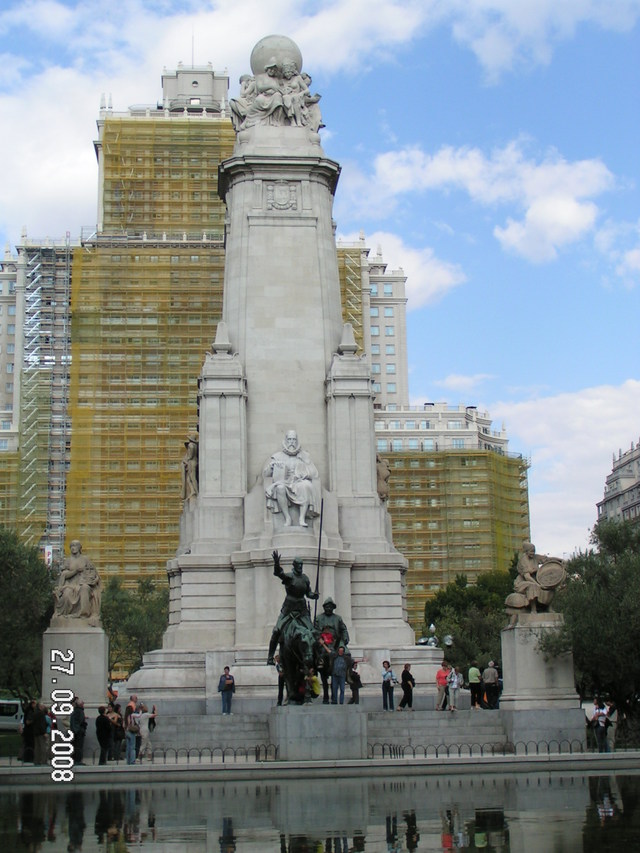pomnik Cervantesa na Plaza Espana