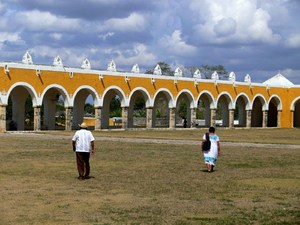 50351 - Ticul żółty Izamal i dalej w drogę