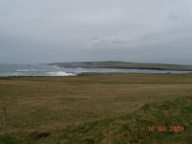 klify w Kilkee, IRLANDIA