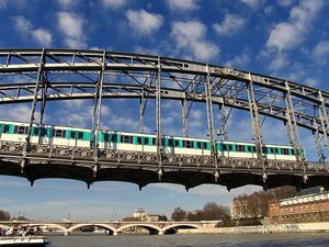Paryż most kolejowy przy Gare dAusterlitz