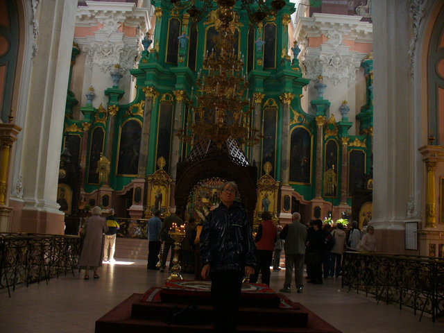 Wewnątrz katedry w Wilnie