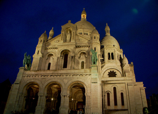 Paryż nocą - Sacre Coeur