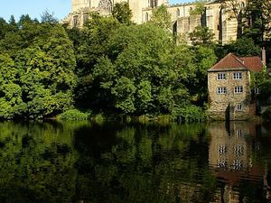 Durham katedra nad rzeką Wear