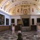 galeria obrazów wewnątrz pałacu
