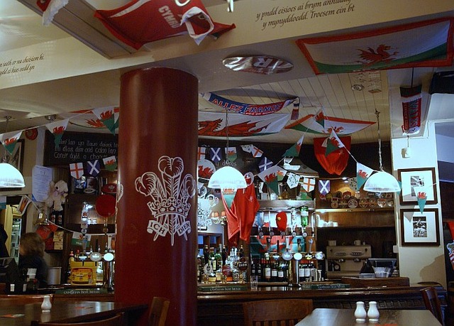 Cardiff wnętrze pubu
