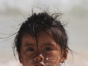 no photo Mr...mała meksykańska dziewczynka na plaży w Tulum