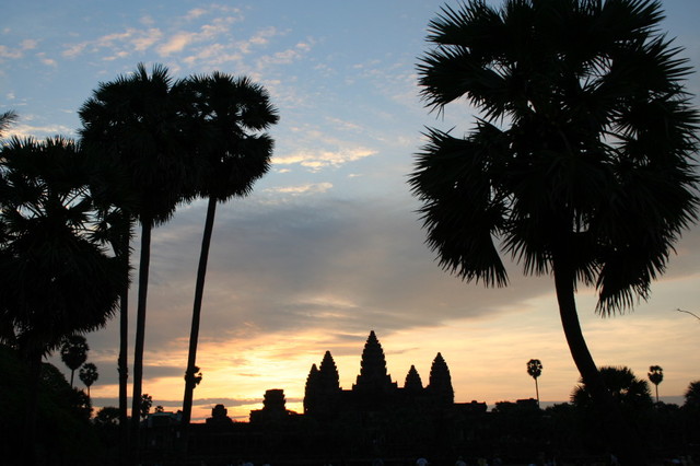 Wschód słońca nad Angkor Wat