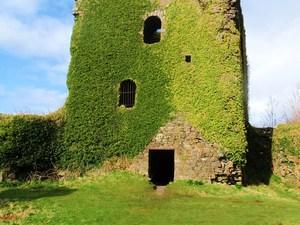 wieża Dunollie Castle