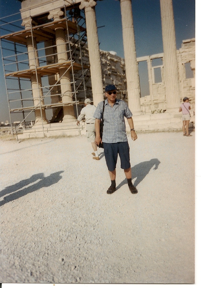 Przed Akropolem w Atenach