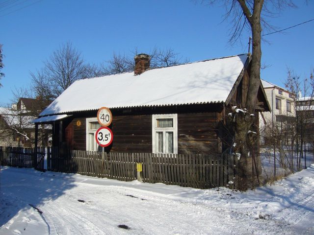 Domek w zimowej szacie
