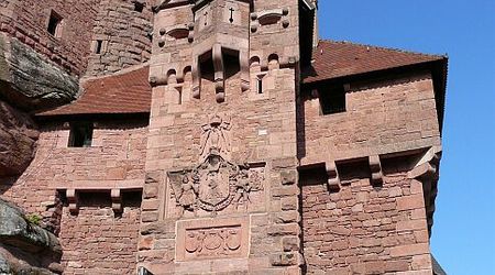 Zamek Haut-Koenigsbourg brama wewnętrzna