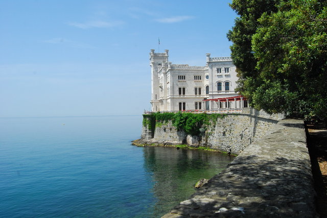 Miramare - XIX w. zamek