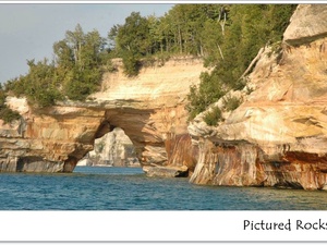 Pictured rocks  02