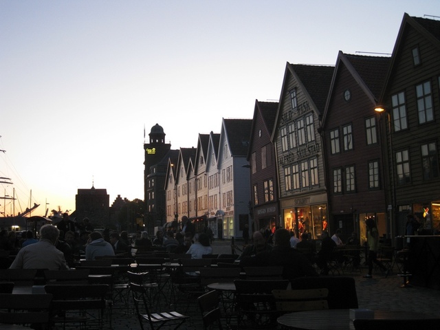 Bergen nocą