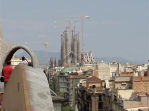 Sagrada Familia, widok z Casa Mila