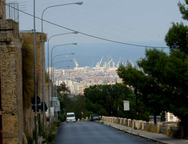 Port w Palermo z przedmieść Monreale