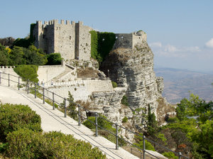 Castello Pepoli e Venere