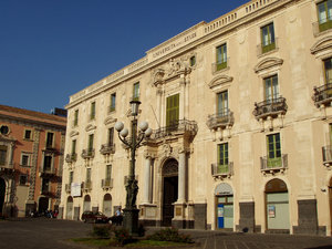 Palazzo San Giuliano na Piazza Universita