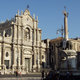 Katedra, a przed nią Fontana dell'Elefante