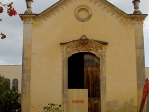 piękny mały kościółek w górnej części Noto