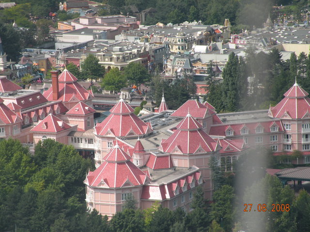 Widok na Disneyland z balonu
